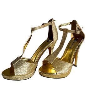 Michael Antonio gold Mary Jane platform heels size 7